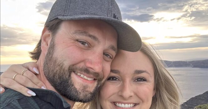 Frischvermählte wenige Tage vor ihrem ersten Hochzeitstag tot in Auto aufgefunden - BuzzDay