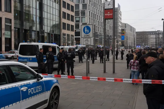 Großer Polizeieinsatz: Deutsche Innenstadt gesperrt – der Grund schockiert.H - BuzzDay